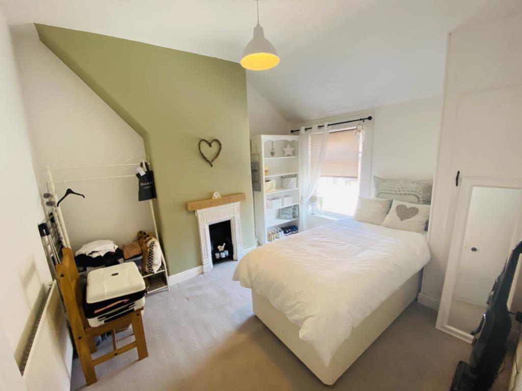 Bedroom 2_lge