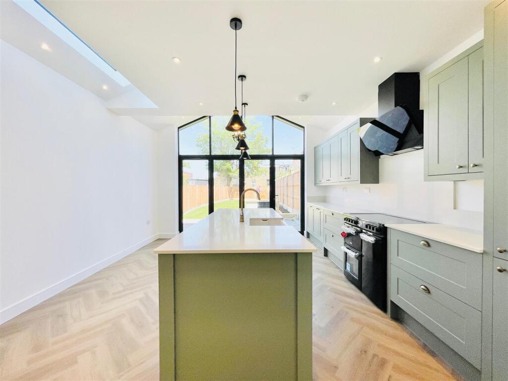 WhatsApp Image 2025-05-01 at 11.29.25 (3).jpeg