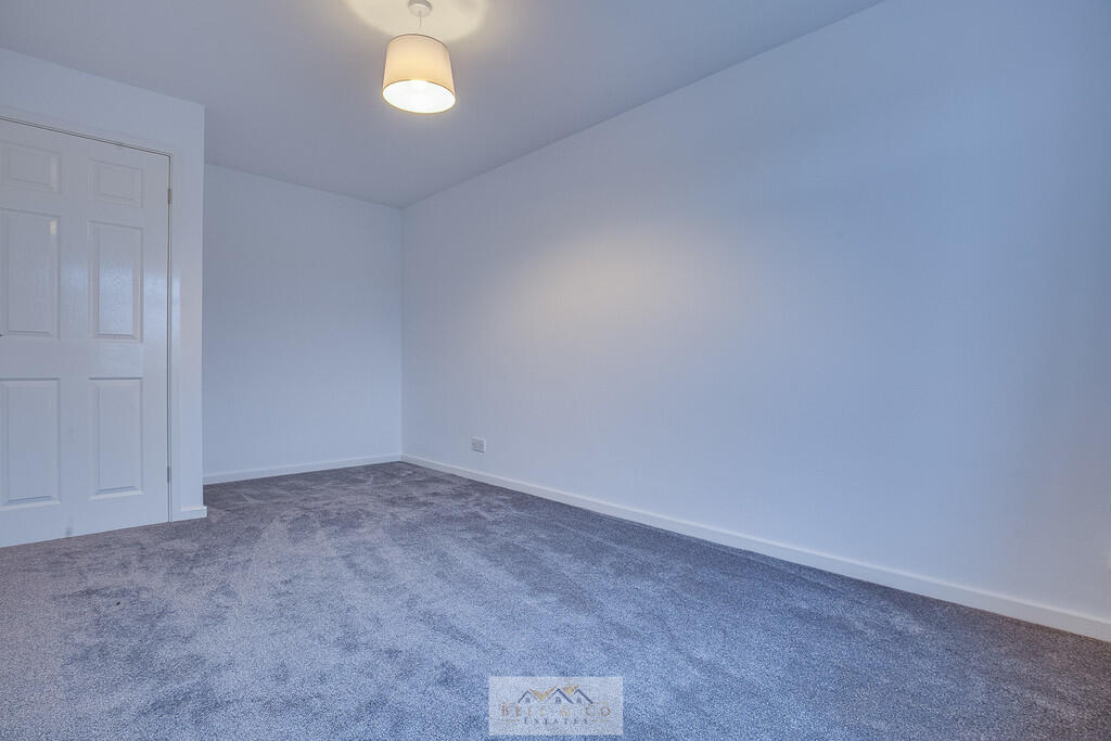 Bedroom 2.3jpg