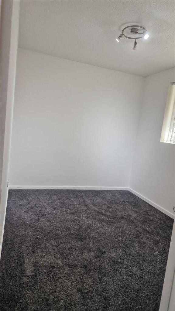 WhatsApp Image 2025-10-20 at 11.07.31_c00c2830.jpg