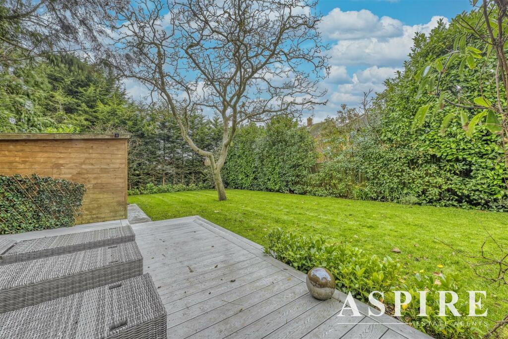 80 GREEN LANE - 04-12-24-41.jpg