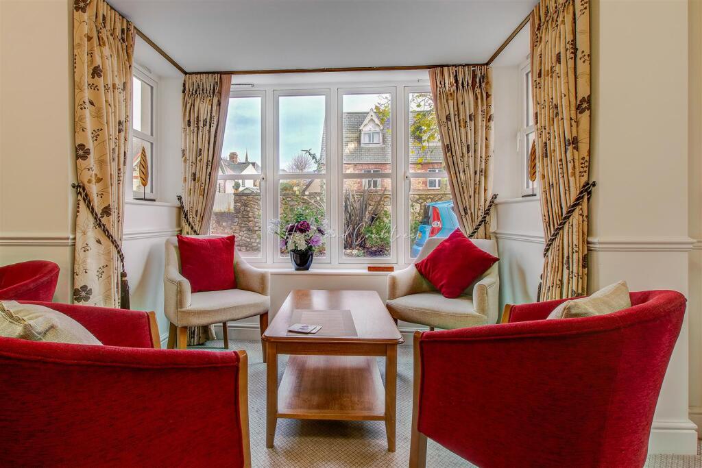 Pritchard Court, Llandaff, Retirement, HernCrabtre