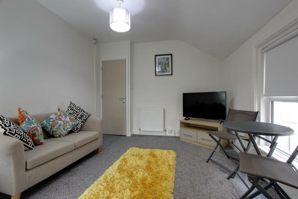 Flat 4 Lounge