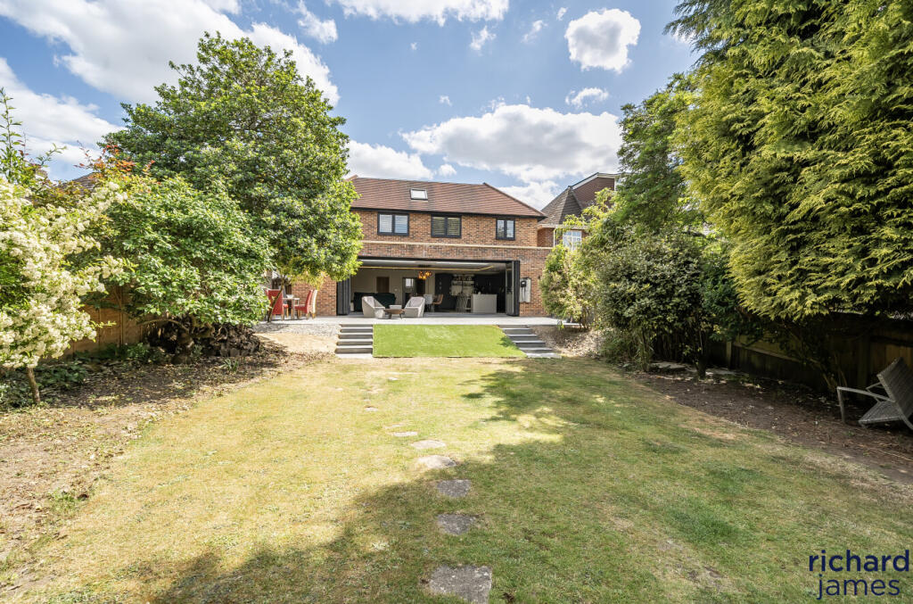 f8a881f6afed46c09e49f736396140e2