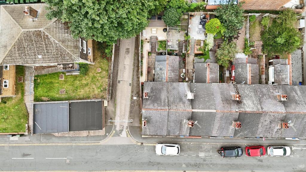 472b5ed3-8-4F04-8A15-E0F94D8E5A96-7837-000004E3984