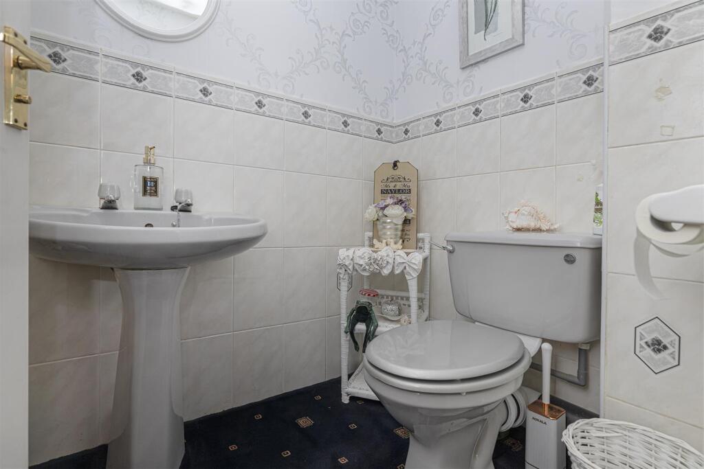 Bramleys Estate Agents - Butternab Road - Beaumont