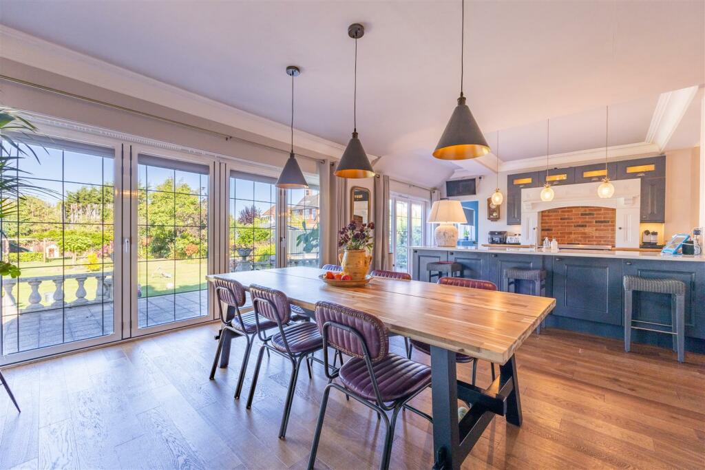 Kitchen Diner
