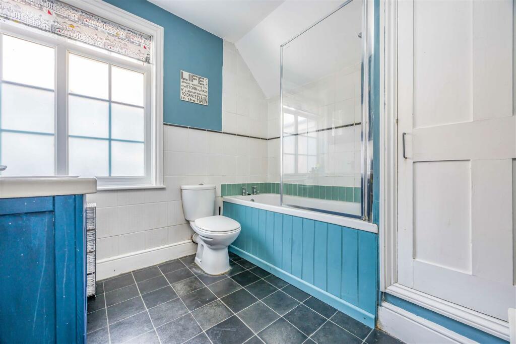 14 New Brighton Road, Emsworth-Small-PorticoMarket