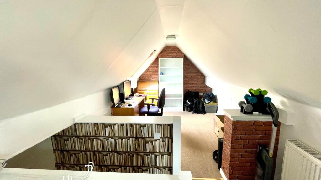 ATTIC ROOM