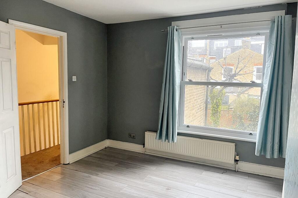 68 A &amp; B Gosberton Road, Balham SW12 8LQ