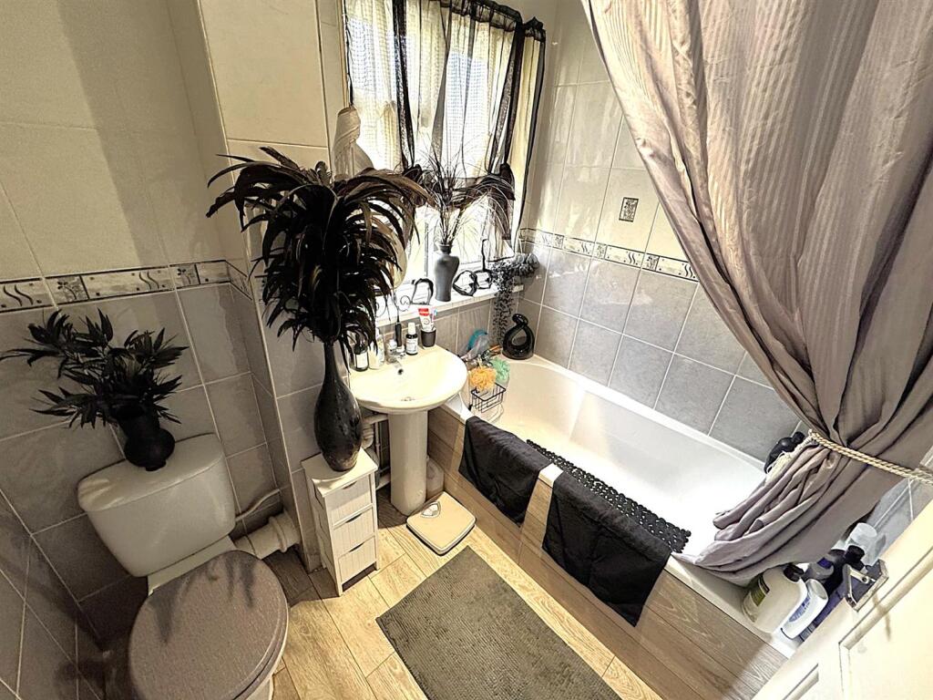 thumbnail_image1 (5).jpg