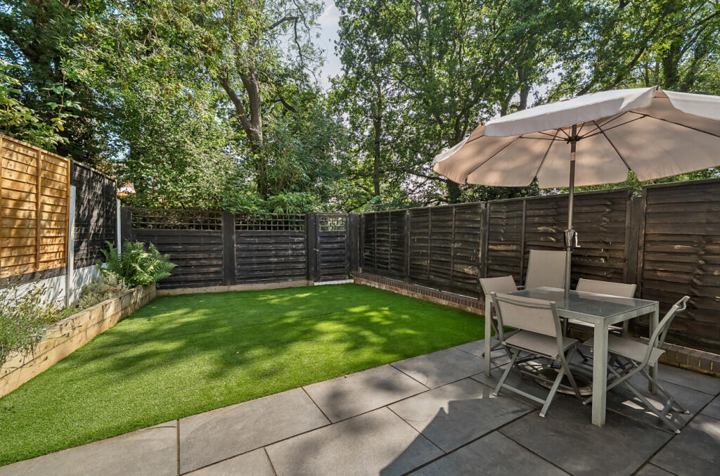 1336877-20-689b4a...