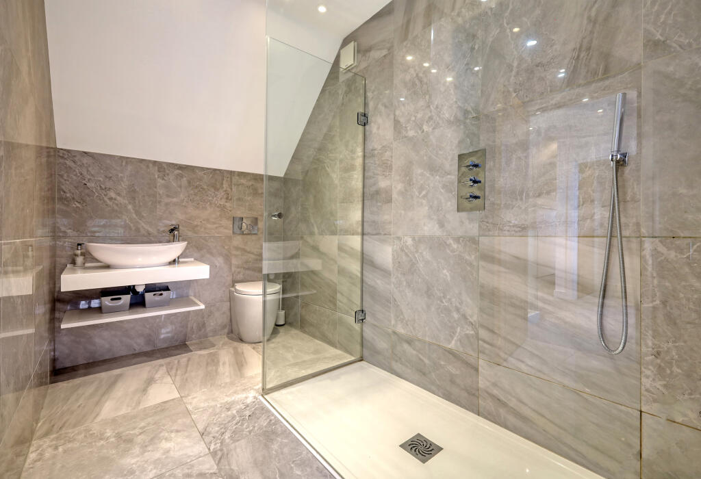 Shower area to Family Bathroom