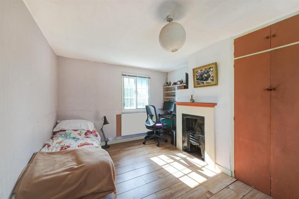 SADDLECOMBE COTTAGE  (19).jpg