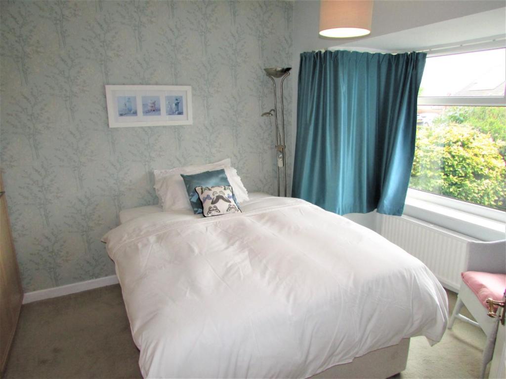 AlanAve85bed1.JPG