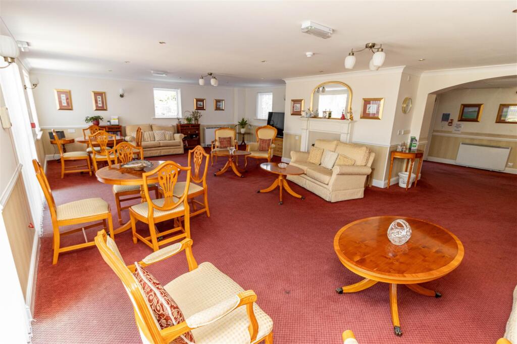 Communal Lounge