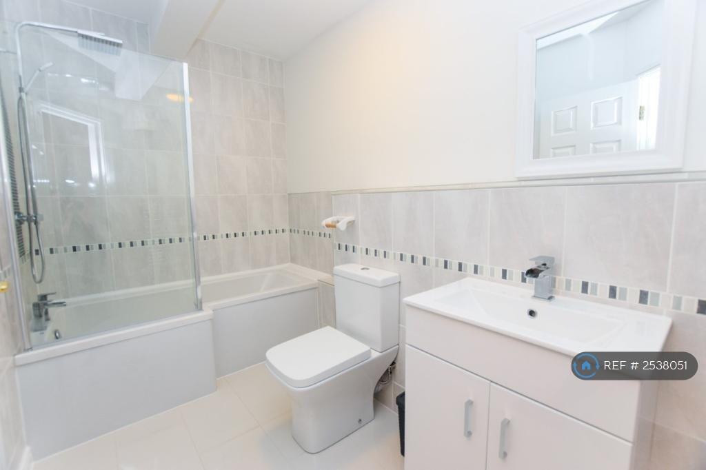 Sharing Bathroom Between Room 1&amp;2