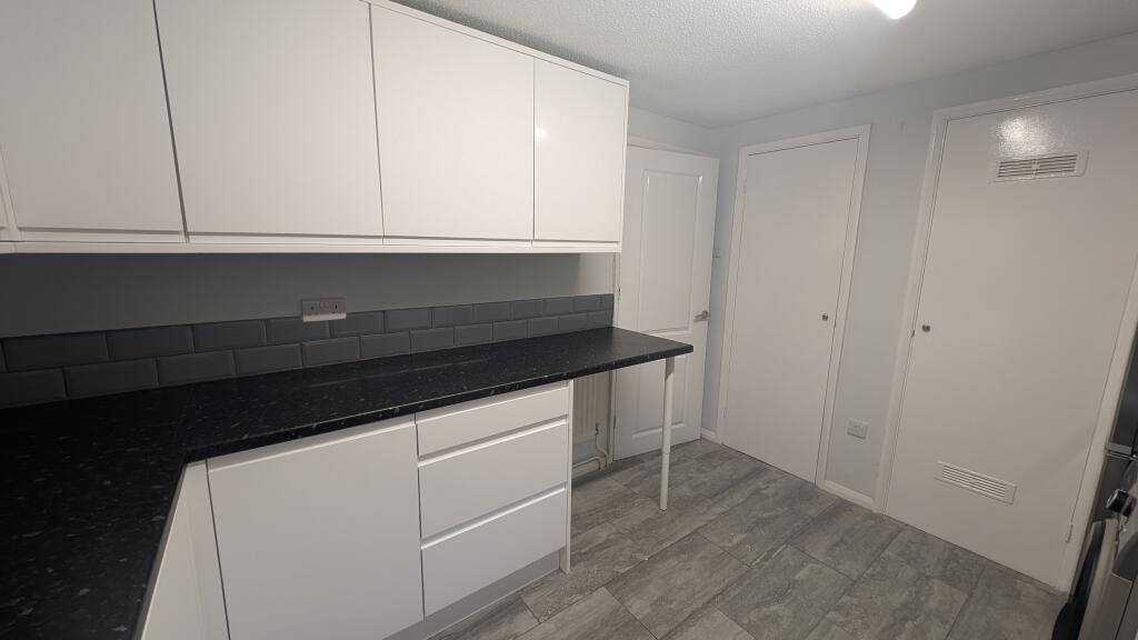 PXL_20251110_0919566