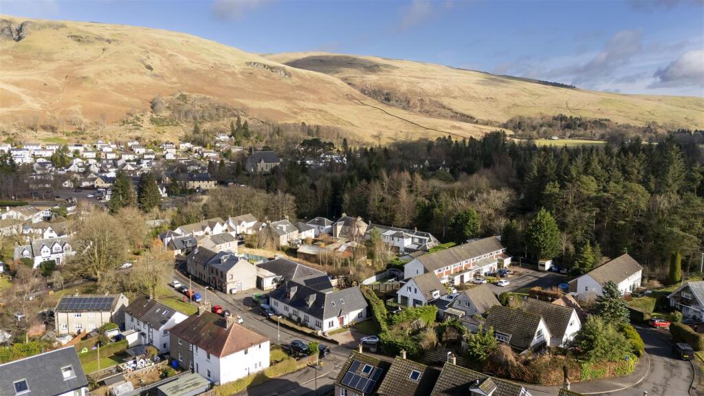 15B_OLD_MUGDOCK_ROAD_STRATHBLANE_002.JPG