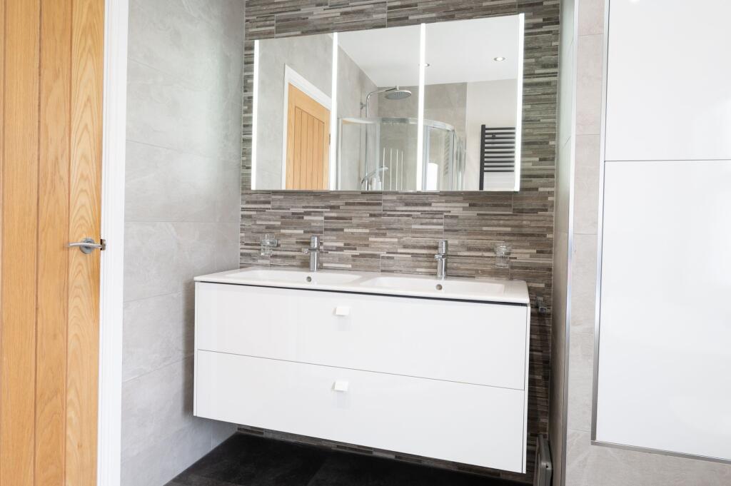 BEDROOMS AND BATHROOMS
