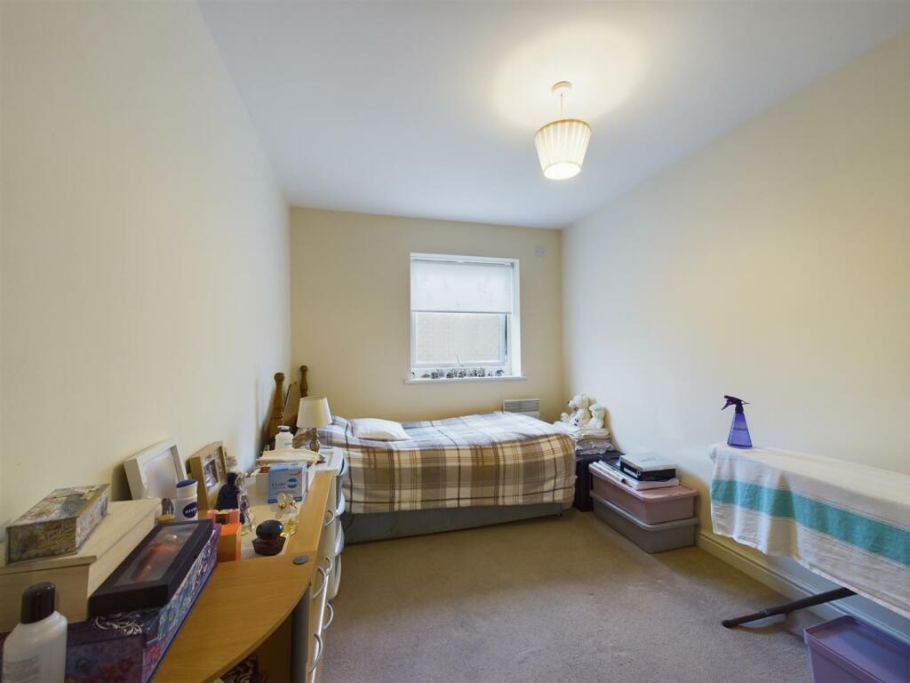 Bedroom 2.jpg