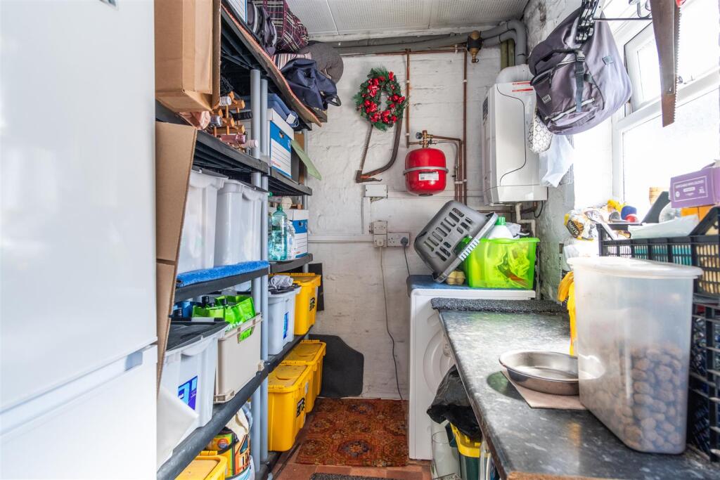 Outbuilding/Utility Room