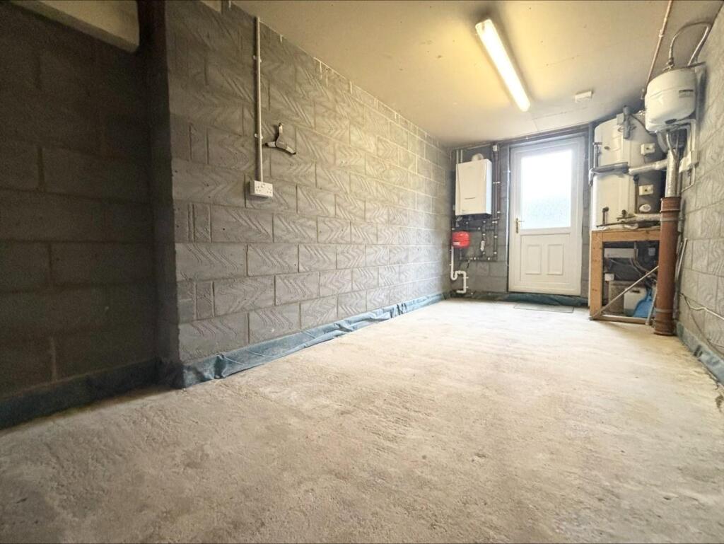 processed-F0BA6F5C-D019-4588-9F7F-C7D73884315B.jpe