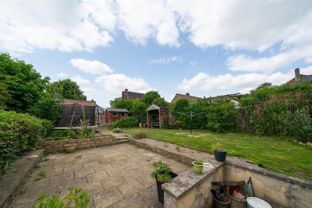 19 Lyneholmes Rise-106.jpg