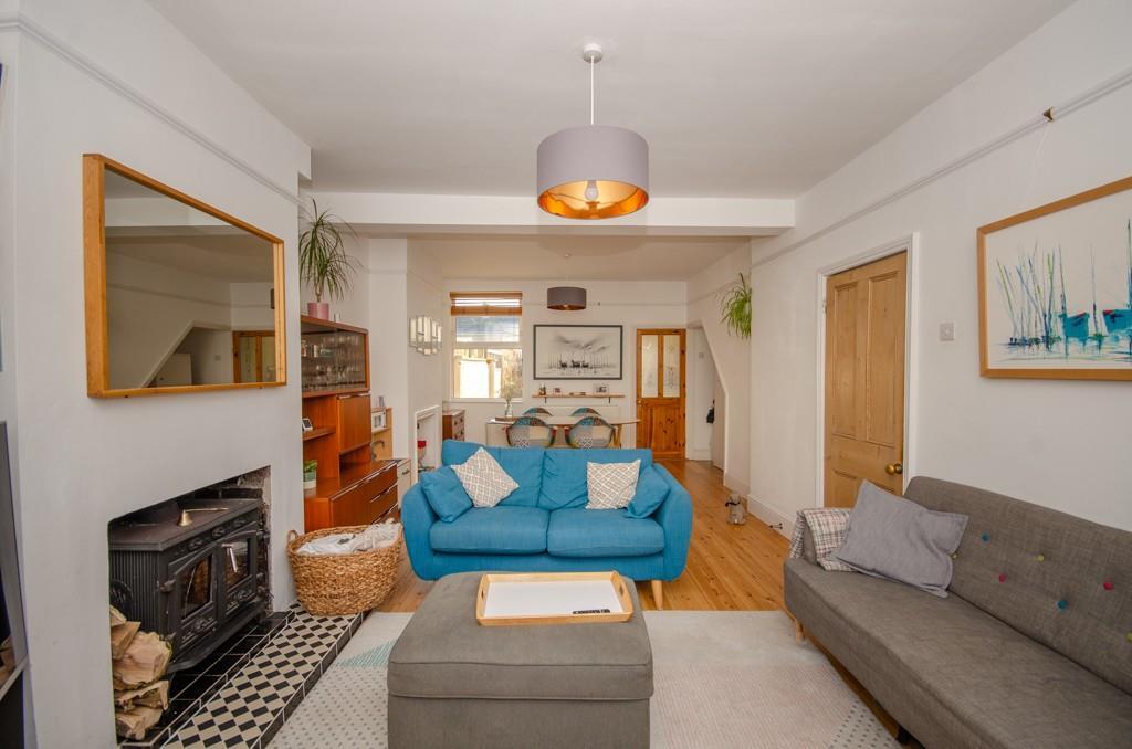 Lounge-diner pic 2.jpg