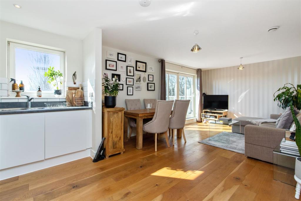 Open Plan Kitchen/Reception Room