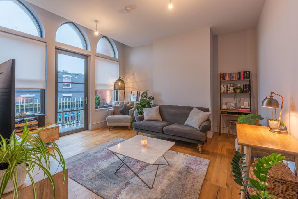 1 Consort House (3)