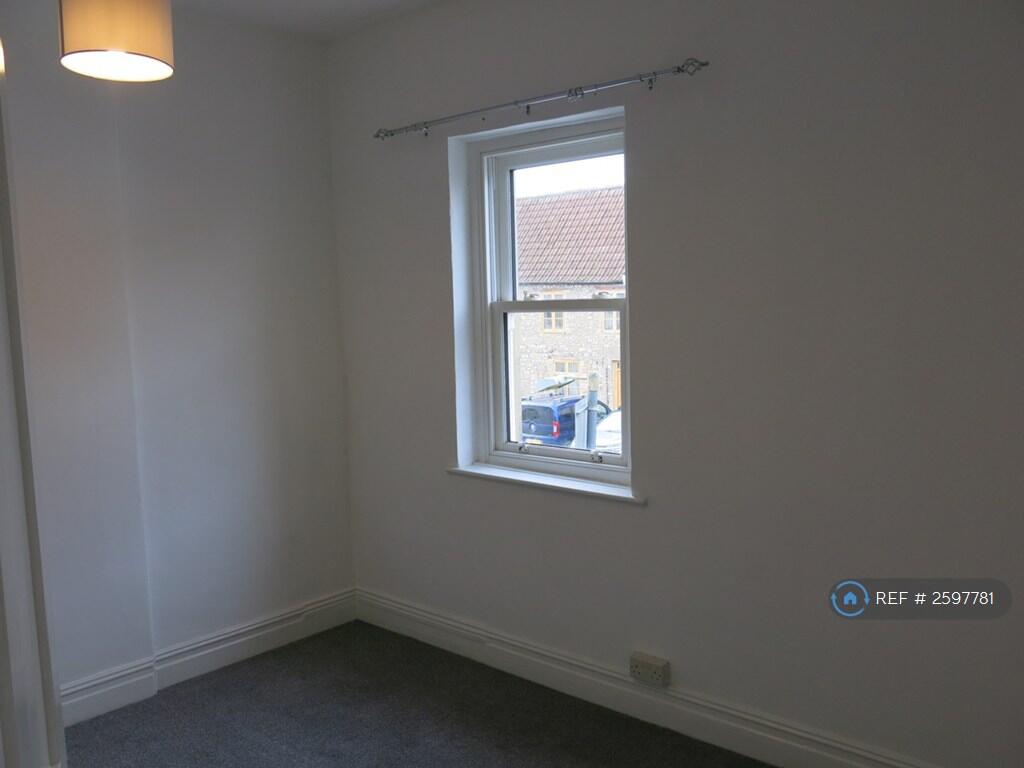 Front Bedroom 2