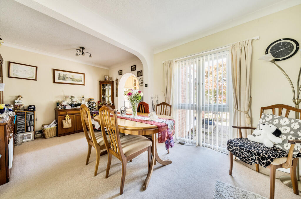 1354358-5-68d292a...