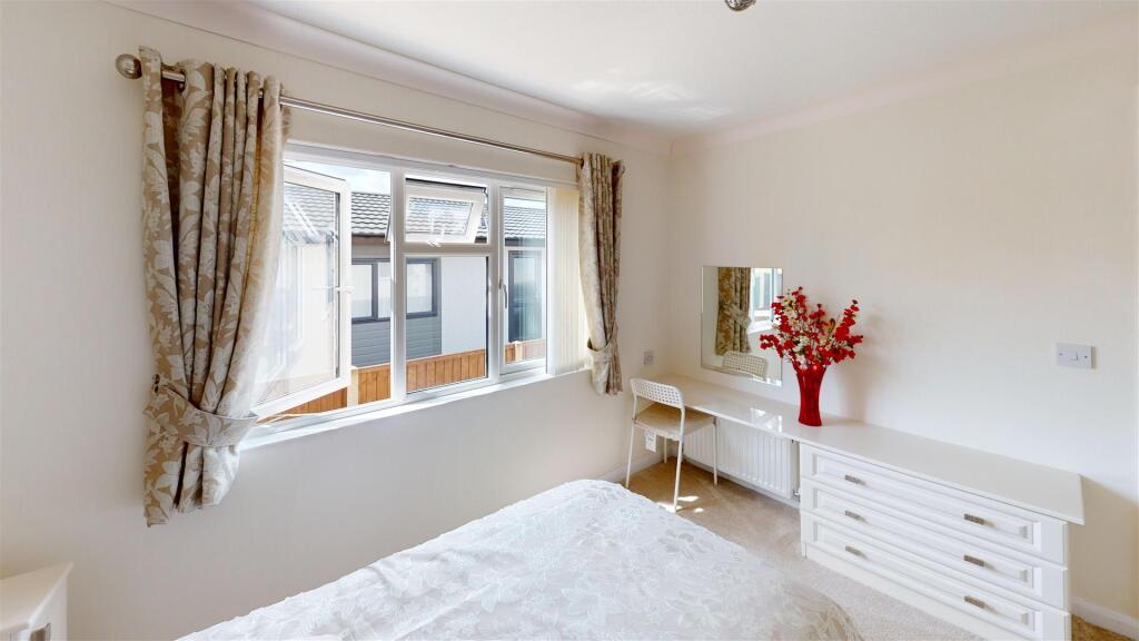 42-Pont-Pentre-Park-Bedroom 3.jpg