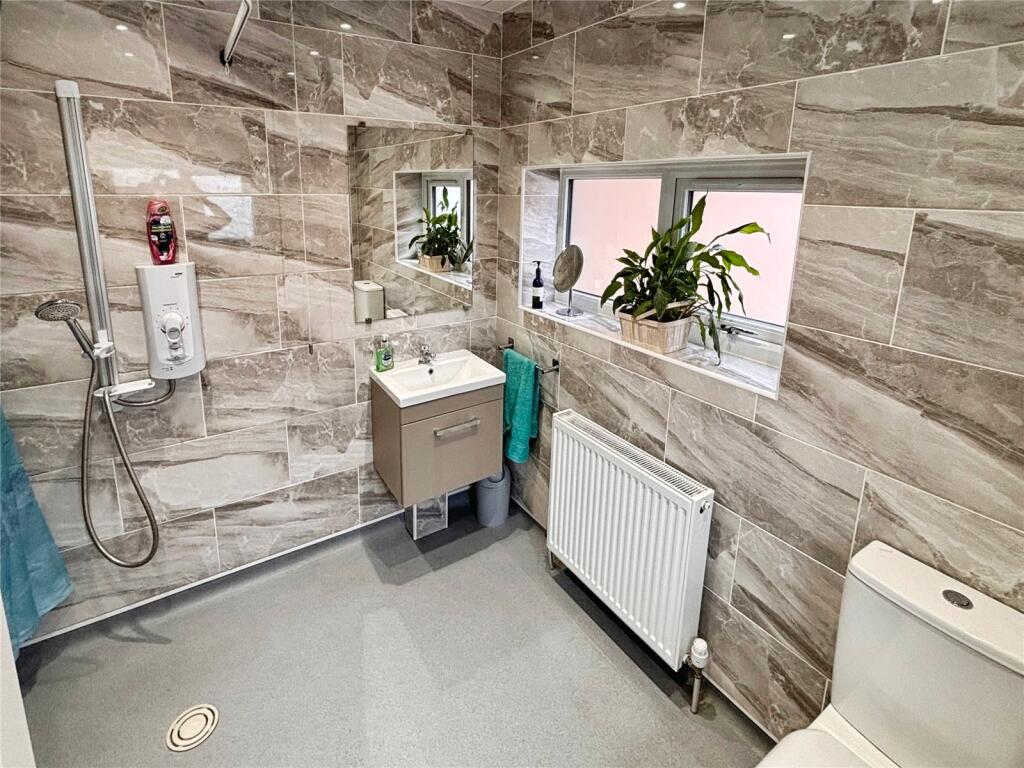 Modern Wet Room