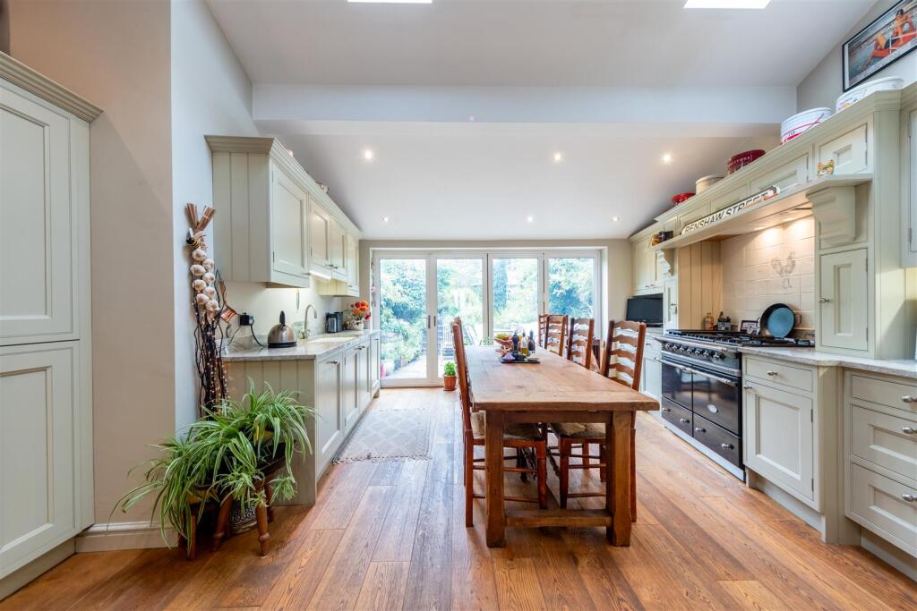Forest Hill Cottage-002.jpg
