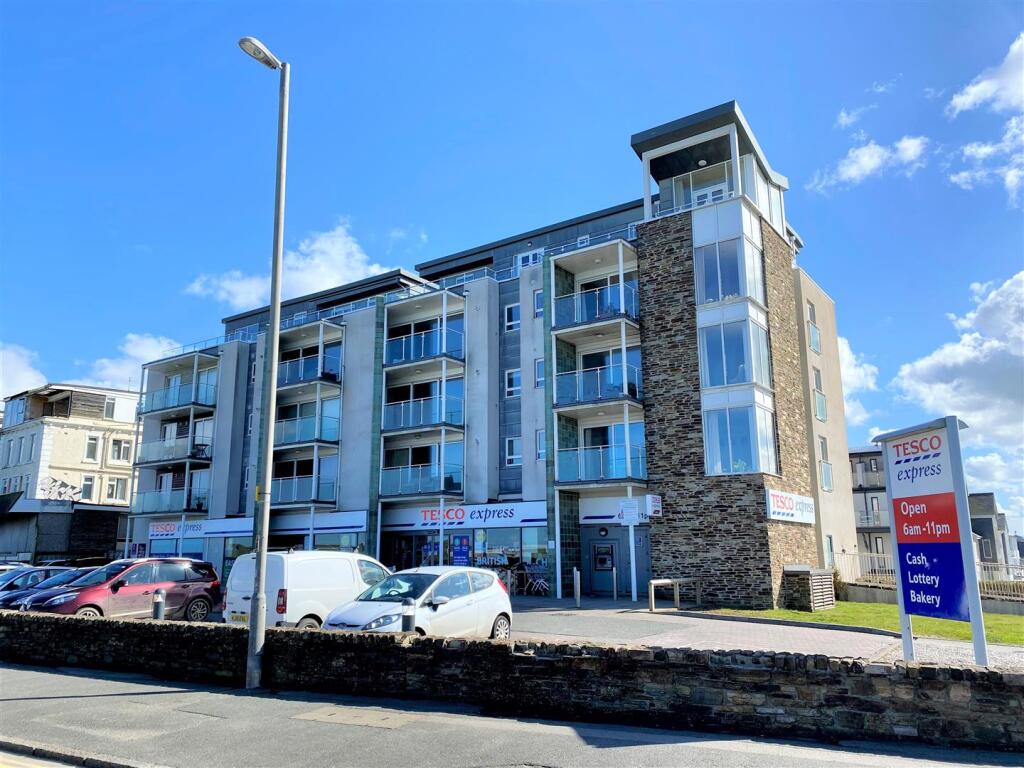 15 Whitewater Apartments
