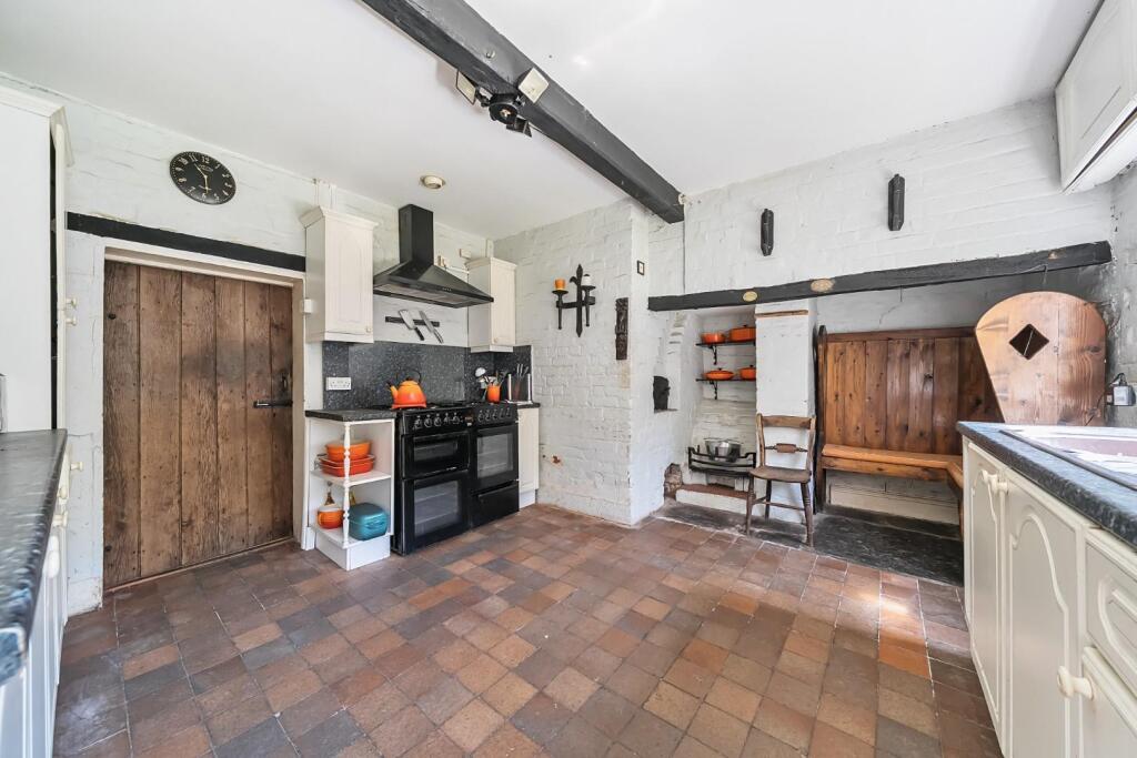 Kitchen.jpg