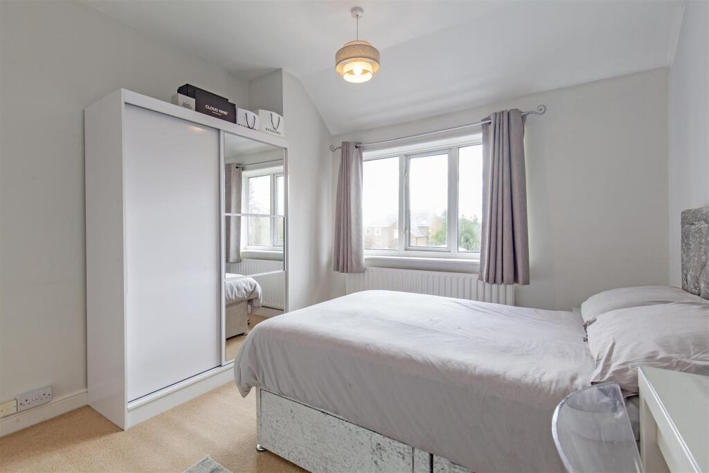 Bedroom 2-2.jpg