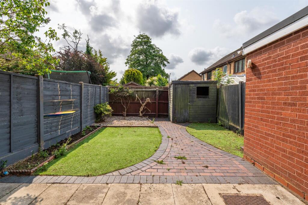 7 Rainsbrook Drive_1.jpg