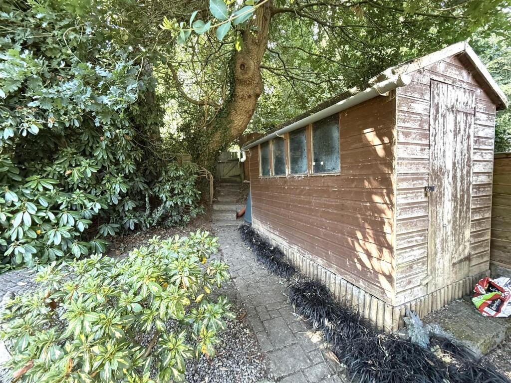 6 the pingle gate.jpeg