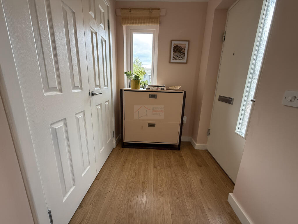 Entrance Porch.JPG
