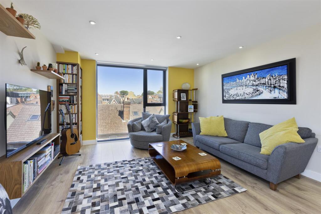 34-The-Bellerby-Apartments,-Leapale-Lane,-Guildfor