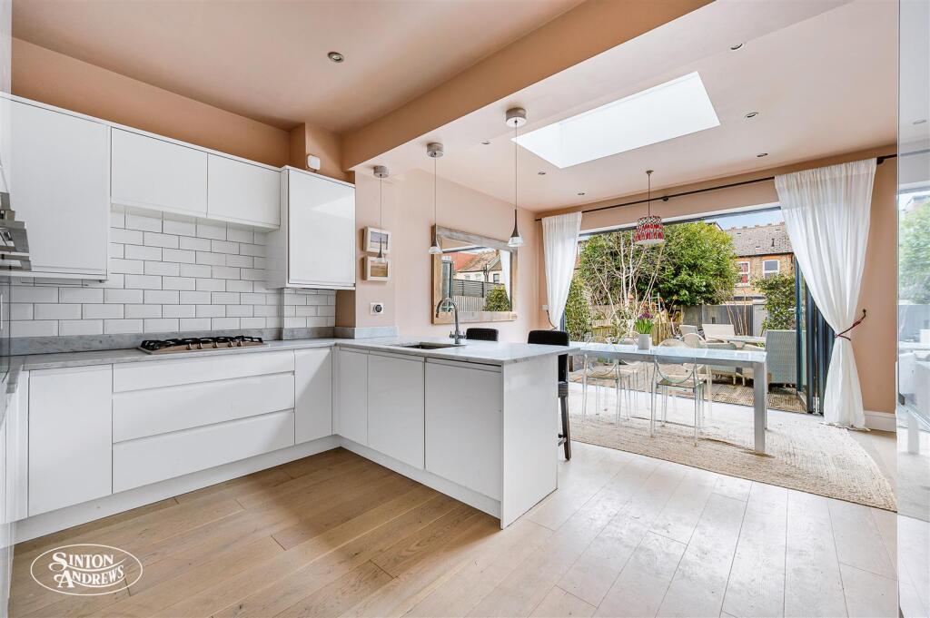 33 Green Avenue-3.jpg