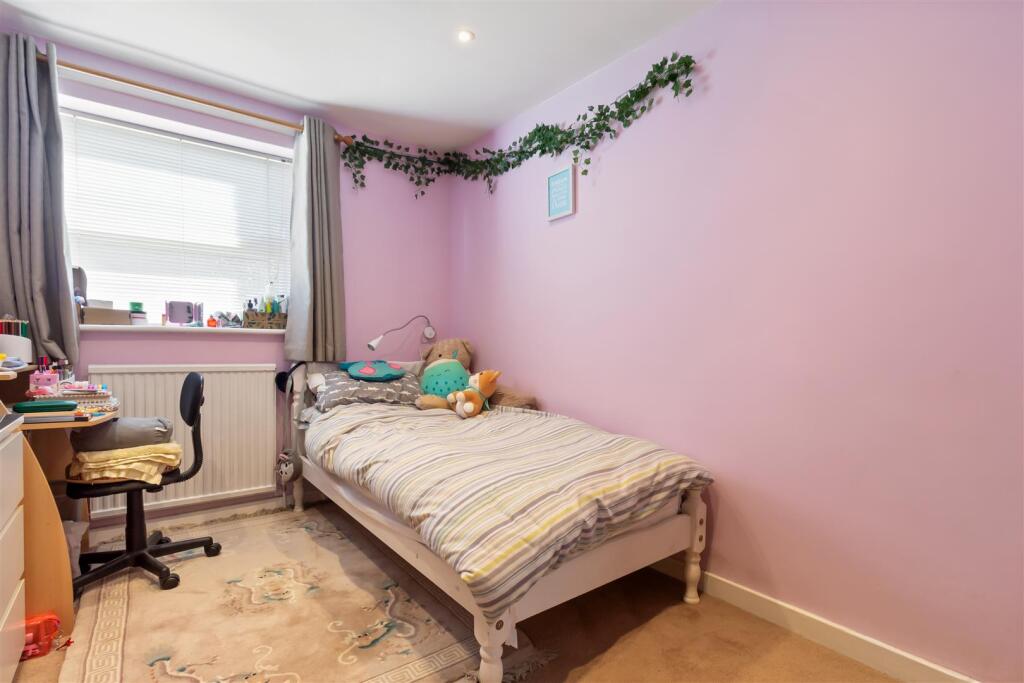 2 Wentworth Court-009.jpg