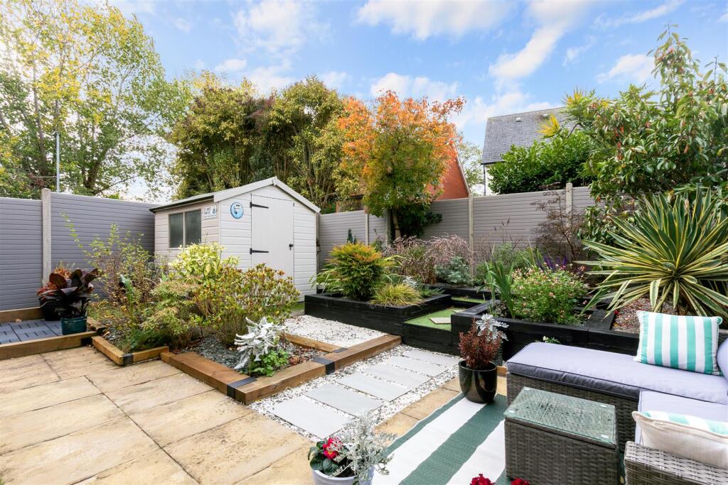 REDWOOD DRIVE (13).jpg