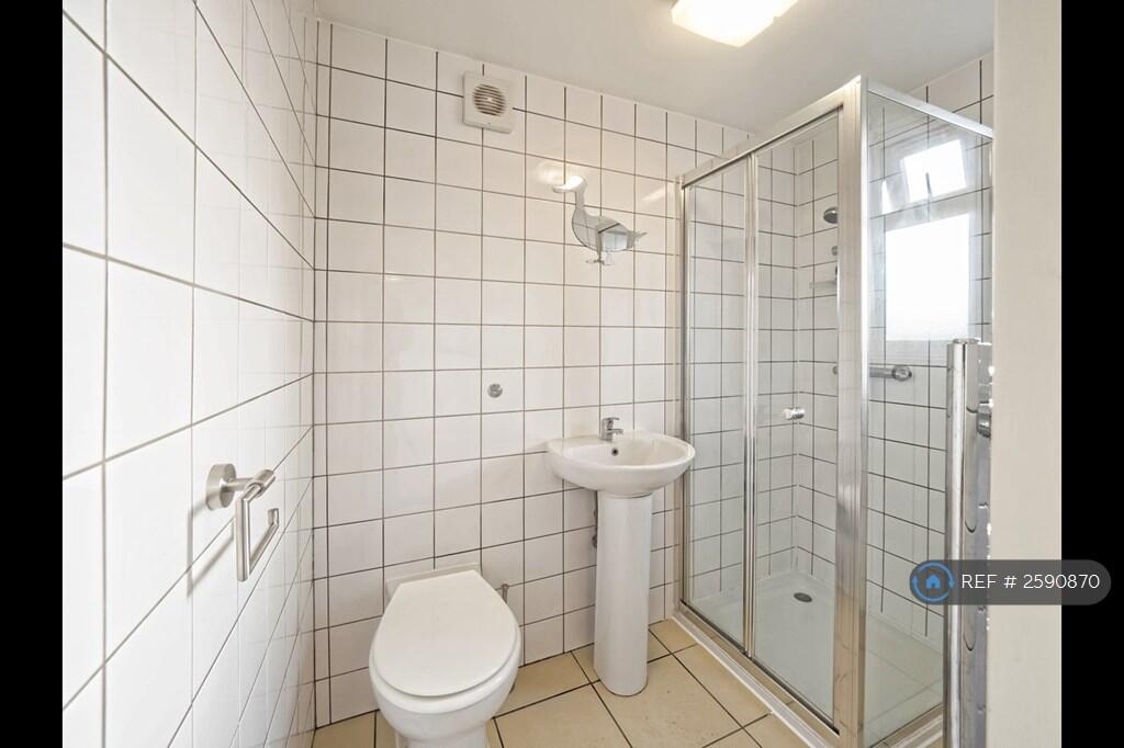 Loft Ensuit Shower Room