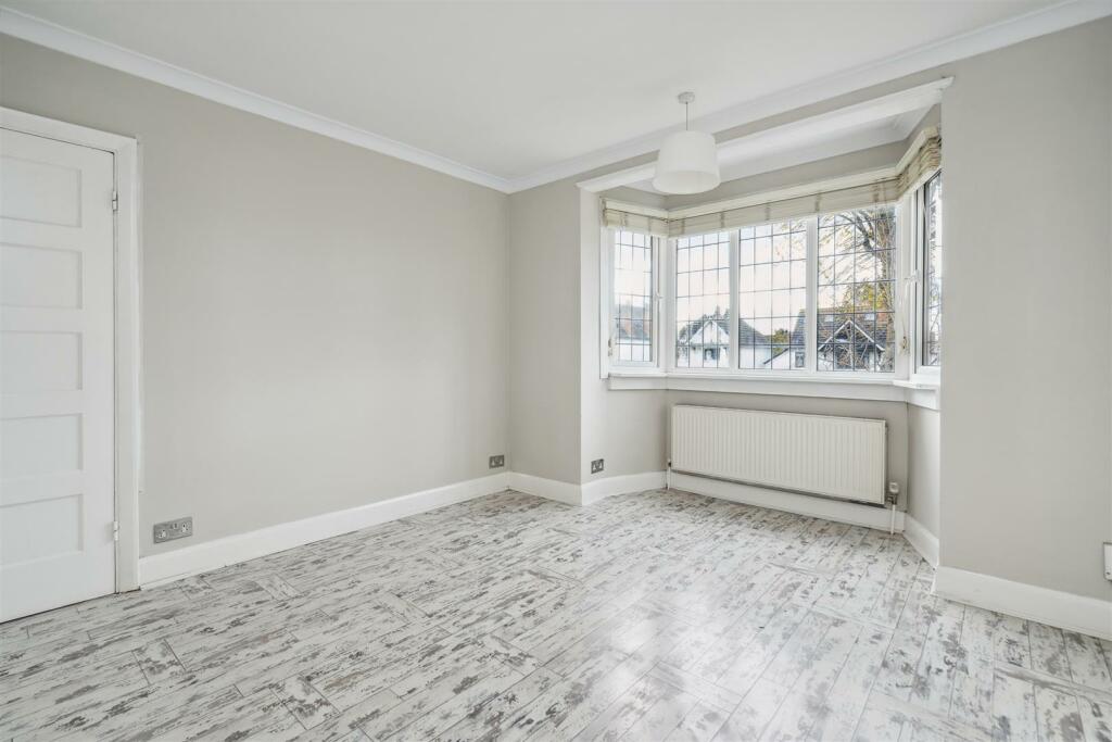 82 Burman Road, Shirley, B90 2BQ DMS3006_17.jpg