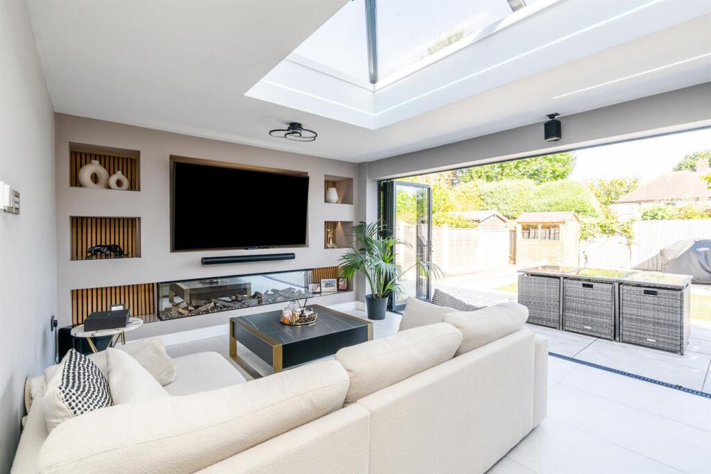 15 Ullenhall Road_16.jpg