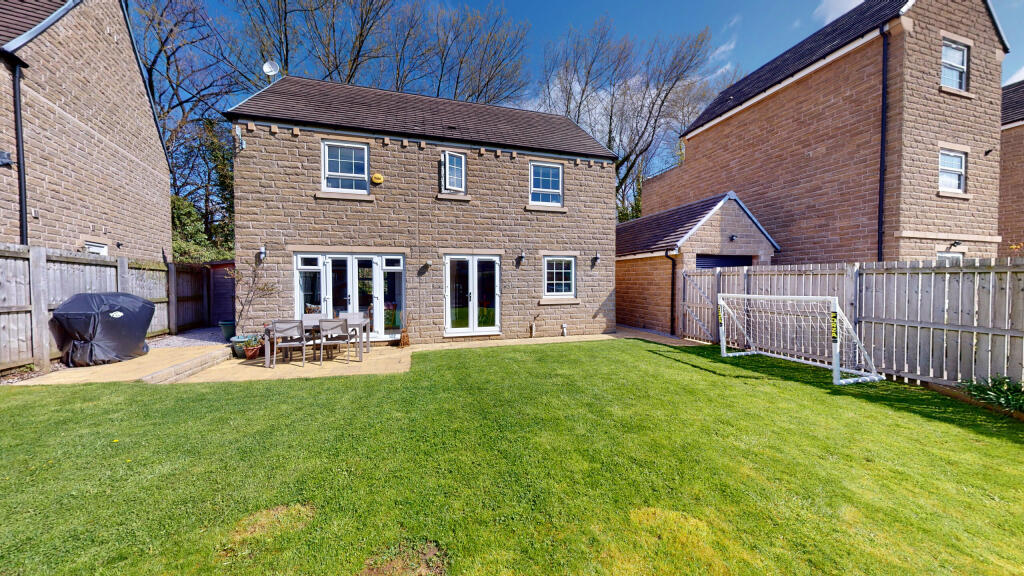 41-Riverside-Walk-04262023_142545